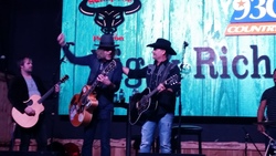 Big and Rich / Chris Janson on Feb 16, 2016 [431-small]