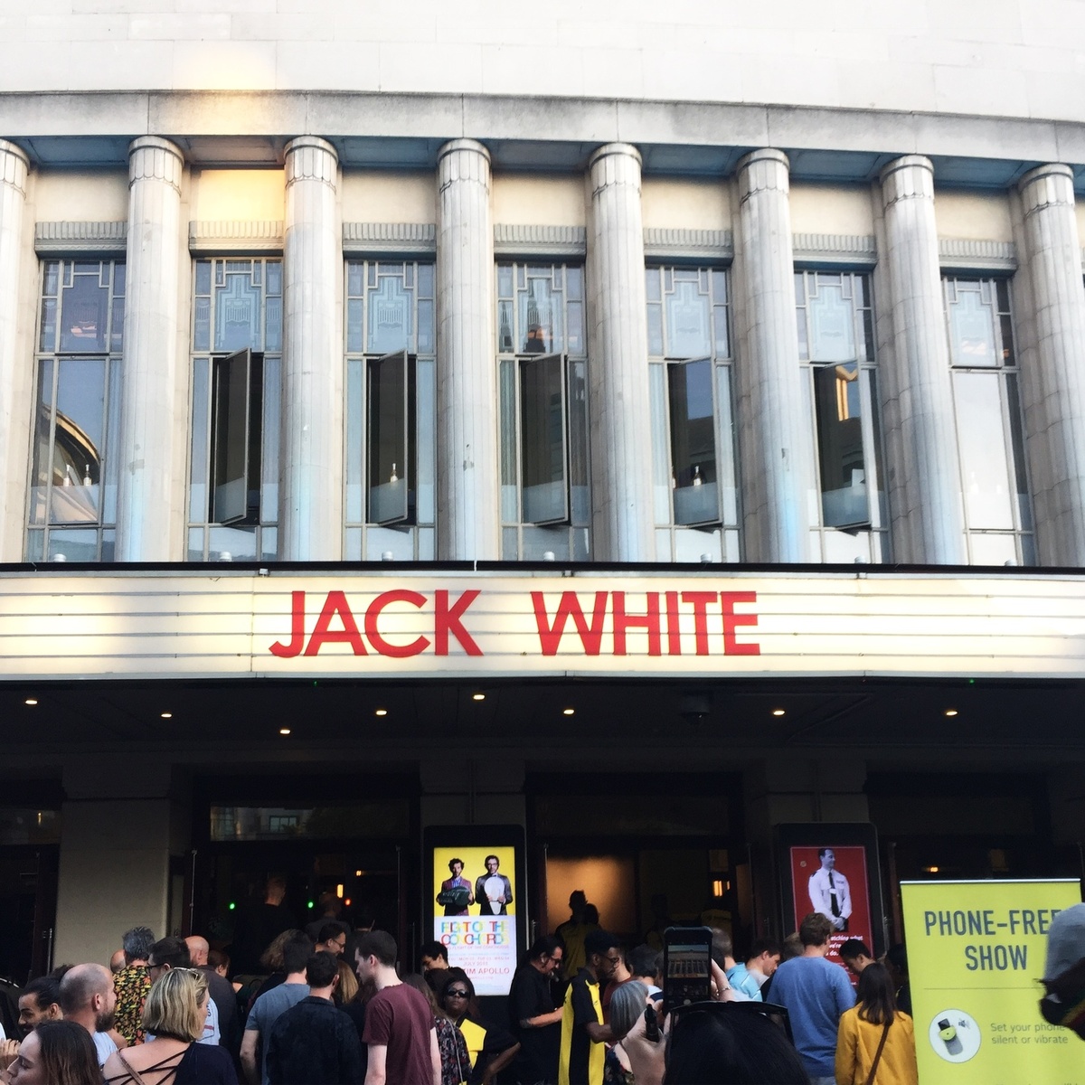 Concert History of Hammersmith Apollo London, England, United Kingdom