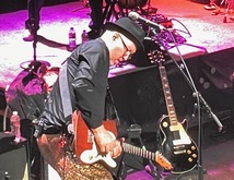 Celebrating David Bowie / Todd Rundgren / Adrian Belew / Royston Langdon / Scrote / Angelo Moore on Oct 8, 2022 [181-small]