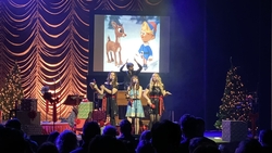 She & Him / Patton Oswalt on Dec 13, 2019 [796-small]