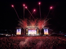 Louis Tomlinson / The Snuts on Sep 3, 2022 [992-small]