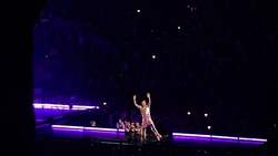 Harry Styles / Blood Orange on Sep 14, 2022 [236-small]
