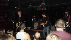 tags: The Wallflowers - The Wallflowers / Corin Tucker Band on Sep 26, 2012 [722-small]