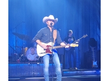 Justin Moore on Oct 14, 2022 [032-small]