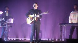 Alec Benjamin / Claire Rosinkranz / Sarah Cothran on Oct 14, 2022 [252-small]
