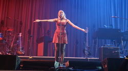 Alec Benjamin / Claire Rosinkranz / Sarah Cothran on Oct 14, 2022 [256-small]