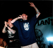 The Distillers / Transplants / Pressure Point / The Bronx on Jul 22, 2002 [673-small]