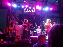 tags: The Apache Relay - Young the Giant / The Apache Relay on Jul 20, 2012 [220-small]