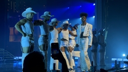 Lil Nas X on Oct 18, 2022 [402-small]