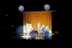 Benjamin Clementine on Nov 28, 2017 [519-small]