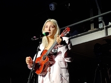 Julia Michaels  / Rhys Lewis on Sep 21, 2019 [162-small]