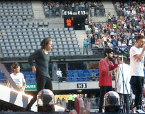 One Direction / 5 Seconds of Summer on Jun 20, 2014 [038-small]