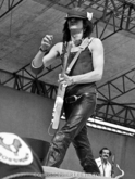 The Rolling Sones _ Ronnie Wood, tags: The Rolling Stones, Orlando, Florida, United States, Tangerine Bowl - The Rolling Stones / Van Halen / The Henry Paul Band on Oct 24, 1981 [296-small]