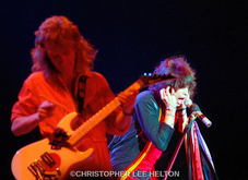Aerosmith _ Brad Whitford and Steven Tyler, tags: Aerosmith, Springfield illlinois, Prairie Capitol Convention Center - Aerosmith / Orion The Hunter on Jul 13, 1984 [234-small]