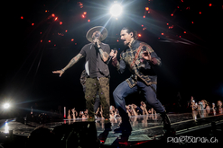 Backstreet Boys / Levent Geiger on Oct 27, 2022 [305-small]