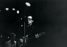 Elvis Costello / Attractions on Nov 30, 1977 [937-small]
