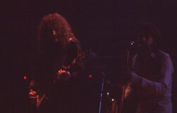 Thin Lizzy on Nov 5, 1977 [946-small]