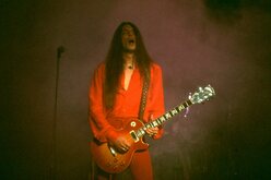 Thin Lizzy on Nov 5, 1977 [952-small]