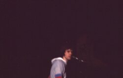 Peter Gabriel on Mar 11, 1977 [081-small]