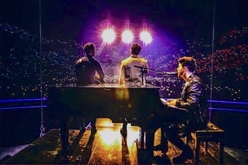 Jonas Brothers on Feb 22, 2020 [232-small]