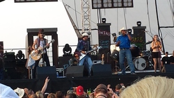 Country Life Music Festival on Jul 18, 2014 [133-small]