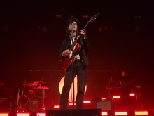 James Bay / Kevin Garrett on Nov 13, 2022 [097-small]
