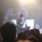 The Hives on Nov 30, 2012 [344-small]