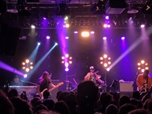 Band of Horses / Gently Tender on Nov 13, 2022 [555-small]