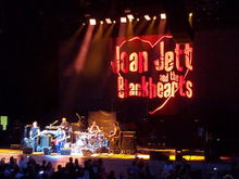 Boston / Joan Jett & The Blackhearts on Jun 18, 2017 [854-small]