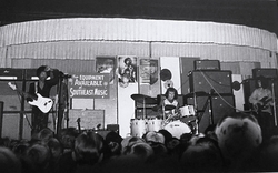 Jimi Hendrix / Soft Machine on Aug 30, 1968 [303-small]