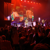 The Vamps / Henry Moodie / The Aces on Nov 22, 2022 [547-small]