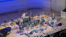 Guster / Alex Edelman on Nov 25, 2022 [739-small]