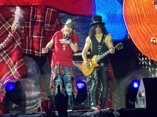 Guns N' Roses on Aug 12, 2016 [767-small]