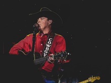 Clay Walker on Oct 28, 2022 [791-small]