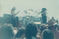 Fleetwood Mac / Loggins And Messina / Lynrd Skynyrd / Rod Stewart and the Faces on Aug 31, 1975 [921-small]