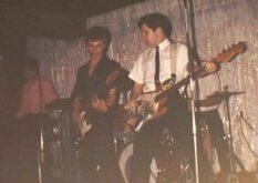 Danny Wilde & Ian Ainsworth/Great Buildings at the Music Machine, 1982, Great Buildings / The Heartbeats on May 26, 1982 [471-small]