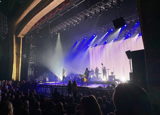 Hozier / Angie McMahon on Nov 15, 2019 [040-small]