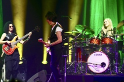 Jeff Beck / Sharon corr on Jun 2, 2022 [575-small]