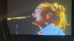 Lauren Daigle on Nov 3, 2022 [613-small]