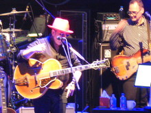 Amy Helm / Elvis Costello & The Imposters on Jul 23, 2017 [781-small]
