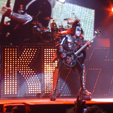 KISS / My Favorite Scar on Jun 18, 2010 [378-small]