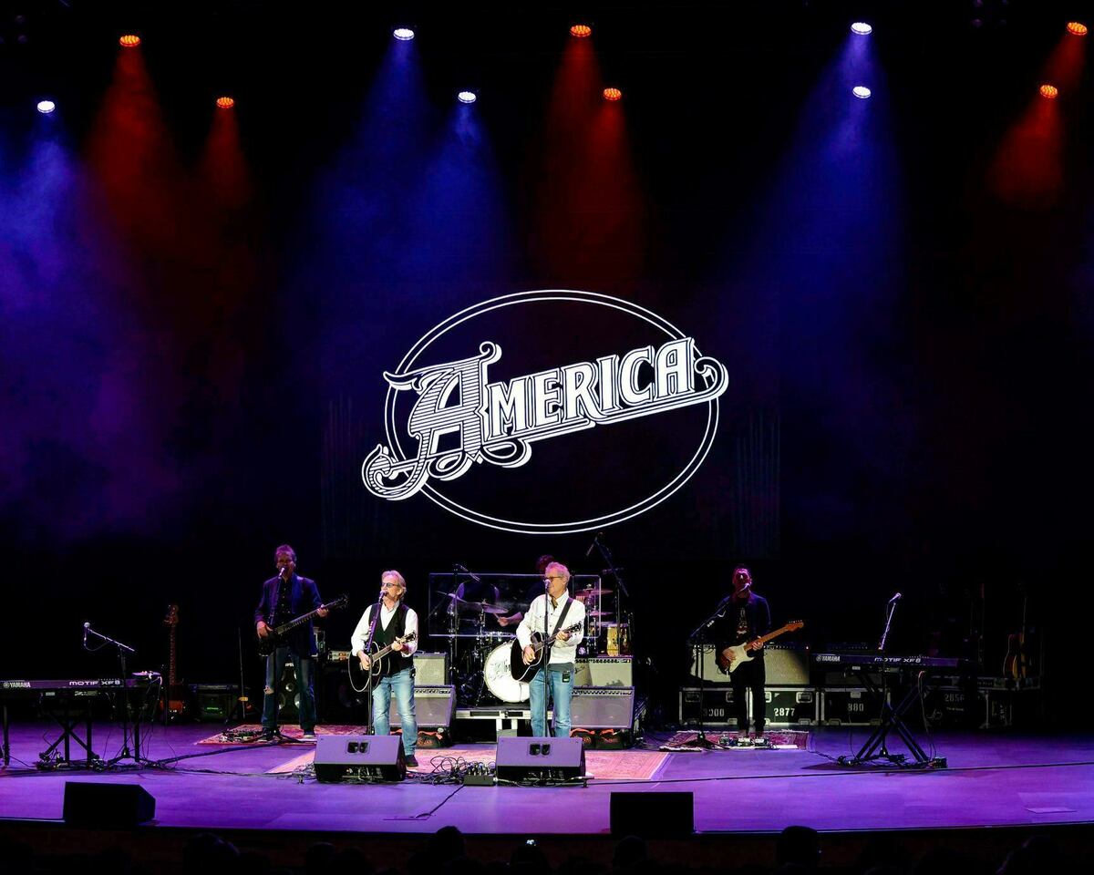 America Concert & Tour History (Updated for 2023) Concert Archives