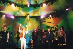 Yes  on Nov 28, 1997 [521-small]