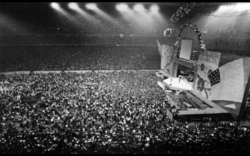 The Rolling Stones / Prince / The J. Geils Band / George Thorogood on Oct 9, 1981 [078-small]