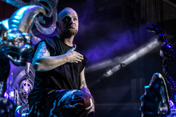 Five Finger Death Punch at Mayhem Festival 2013, Rockstar Energy Drink Mayhem Festival 2013 on Jun 29, 2013 [370-small]