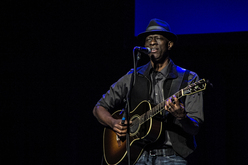 Keb' Mo',  MusiCares MapFund Benefit Concert on May 12, 2014 [388-small]