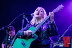 Elle King, Of Monsters and Men on Aug 12, 2015 [391-small]