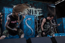 Suicide Silence at Mayhem Festival 2014, Rockstar Energy Drink Mayhem Festival 2014 on Jul 5, 2014 [525-small]