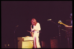 Yes / King Crimson on Nov 24, 1971 [733-small]