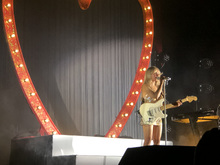 Sabrina Carpenter / girlhouse on Oct 15, 2022 [102-small]